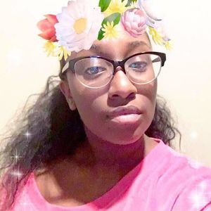 Meet your Posher, Leah